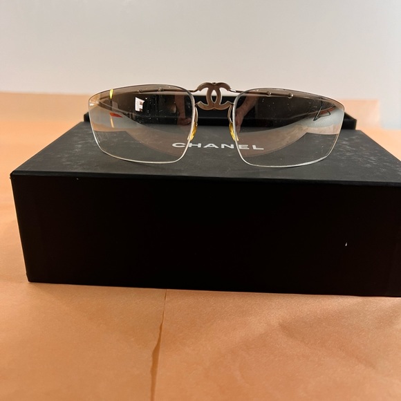 Rare Chanel Rimless CC Sunglasses 4032 ClearFold-Up - Picture 9 of 9
